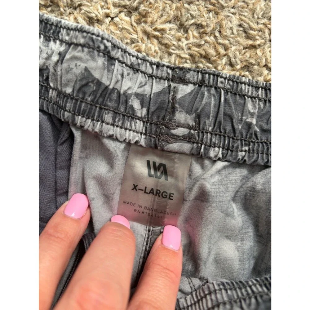 VRST men’s monochromatic